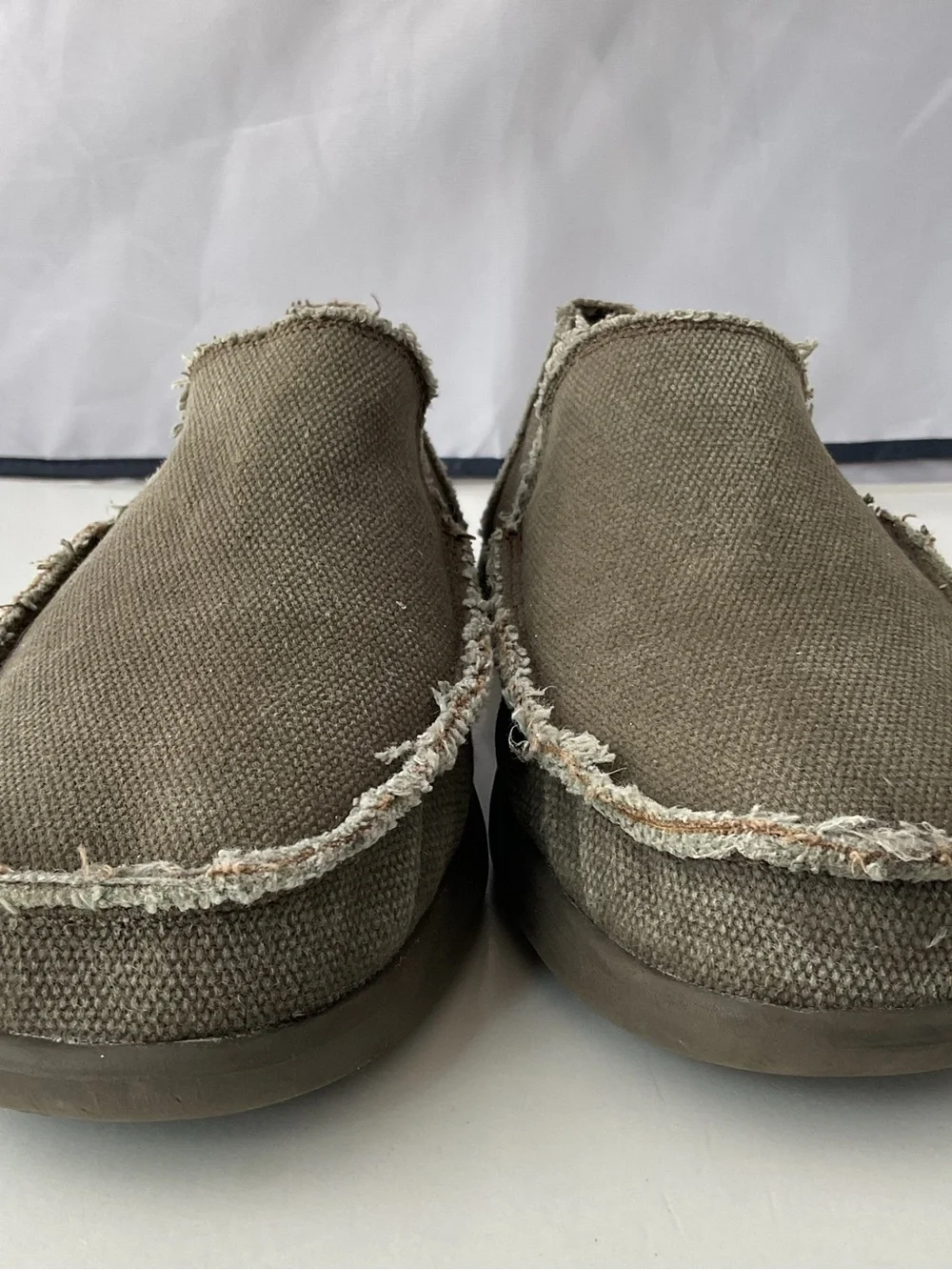 Crocs Original Santa Cruz Shoes Brown Khaki Canvas Slip On Loafers Men’s Size 10